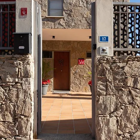 Willa Edmond Vibes Canarias