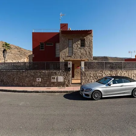 Edmond Vibes Canarias فيلة