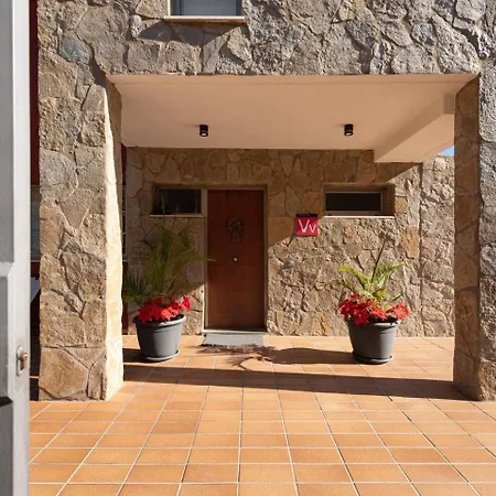 Edmond Vibes Canarias فيلة *