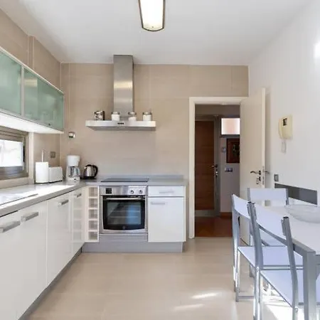 Edmond Vibes Canarias فيلة